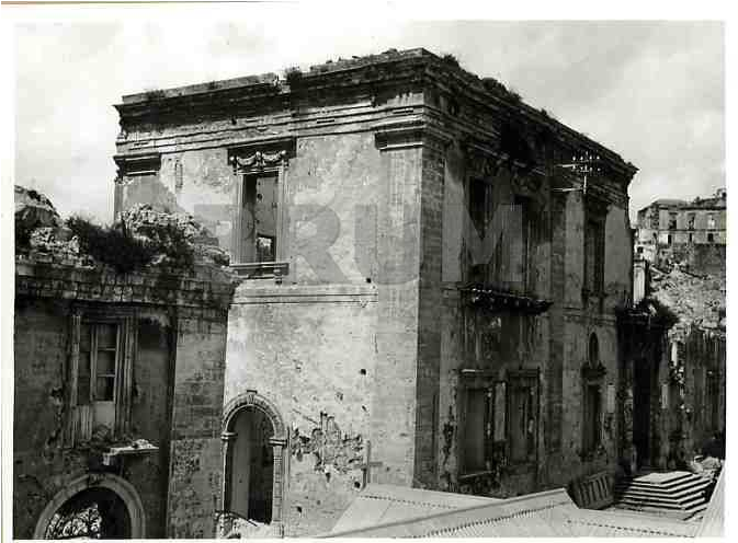 4 Casa ex Minoriti